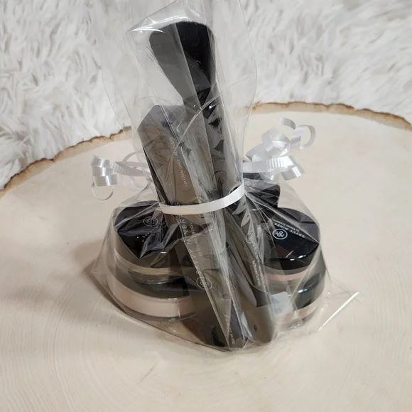 Savvy Minerals by Young Living-Veil Set/ Bundle of 8 items - Picture 3 of 13